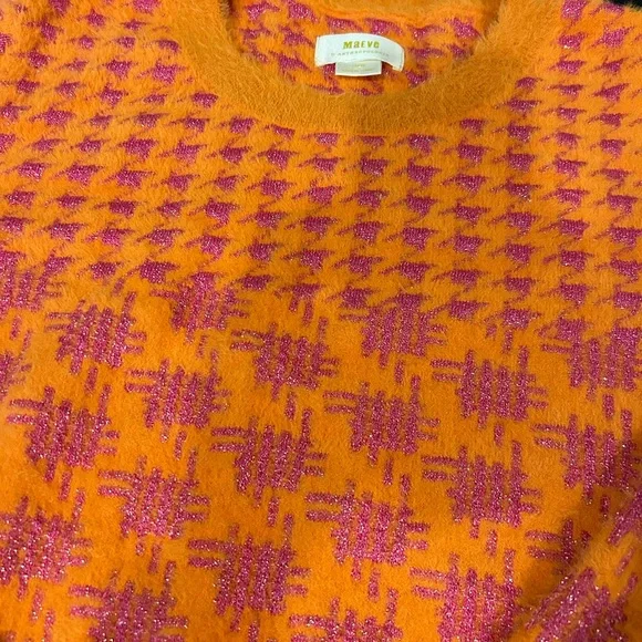 Great sweater- boxy and super fun. - Picture 2 of 8